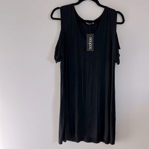 boohoo hannah basic v neck cold shoulder dress black